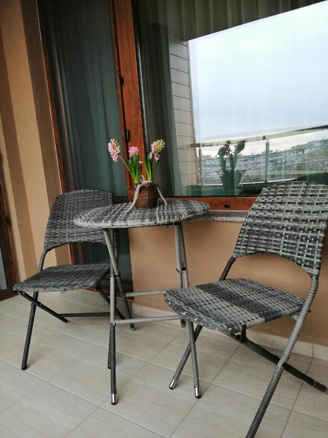 Appartamento Sunny Burgas Esterno foto